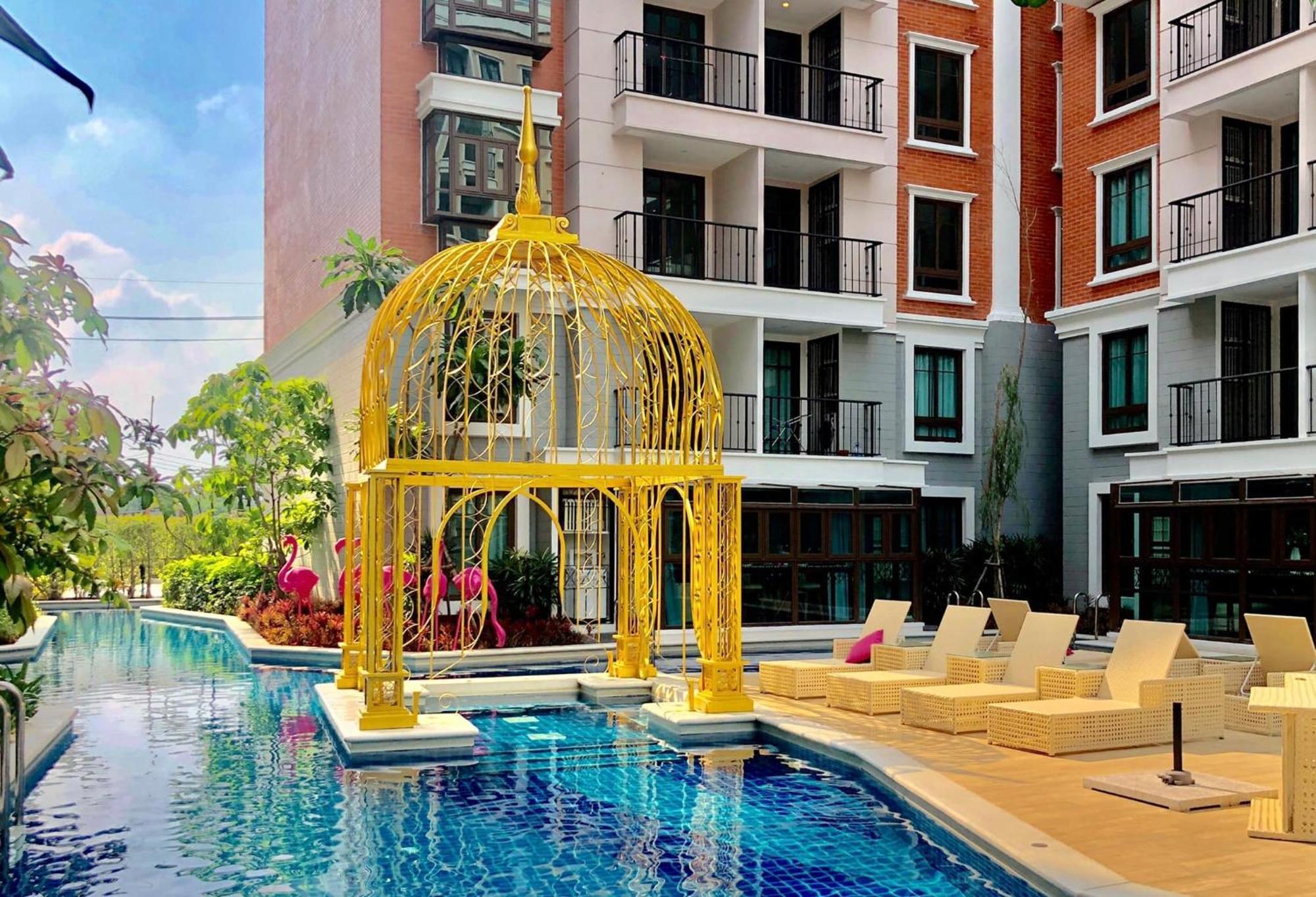 Espana Resort Jomtien Beach Pattaya Bagian luar foto