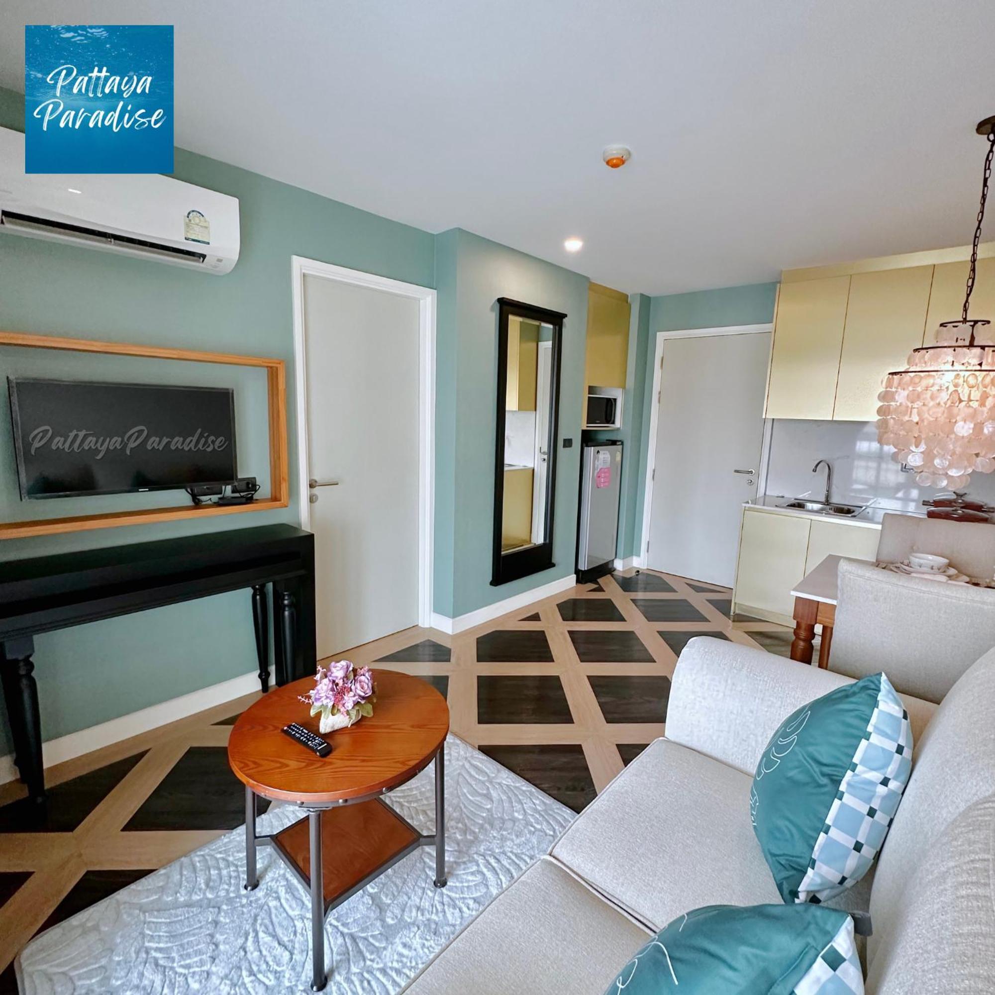 Espana Resort Jomtien Beach Pattaya Bagian luar foto