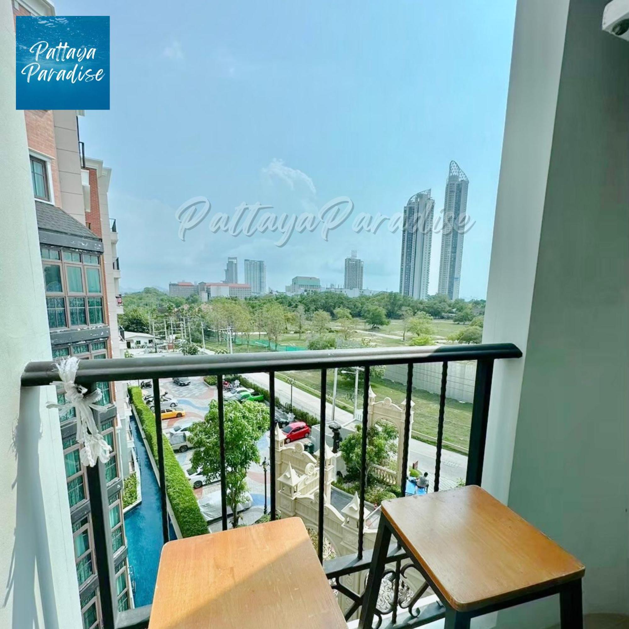 Espana Resort Jomtien Beach Pattaya Bagian luar foto