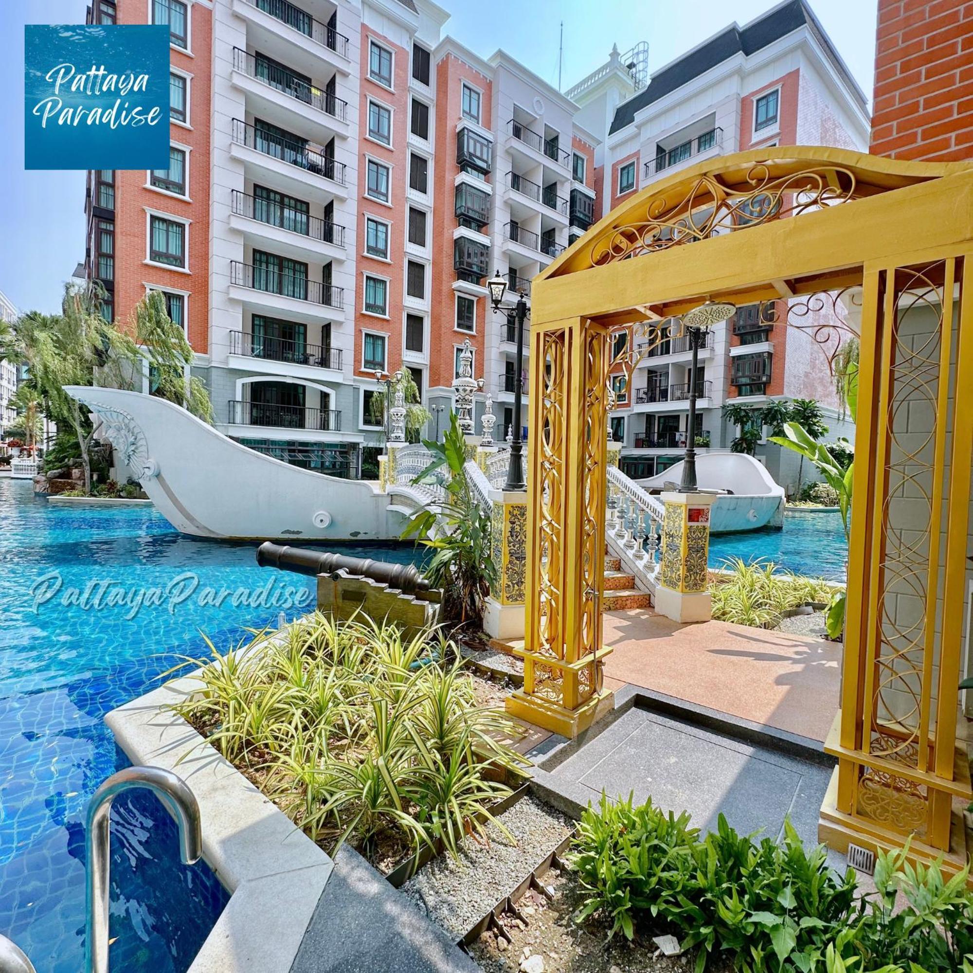 Espana Resort Jomtien Beach Pattaya Bagian luar foto